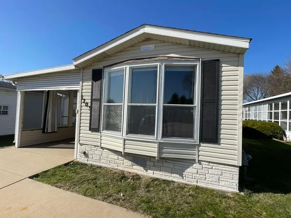 1203 Spring Cir, Belvidere, IL 61008