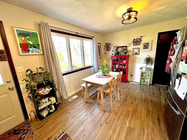 2506 Arden Dr — Photo 6