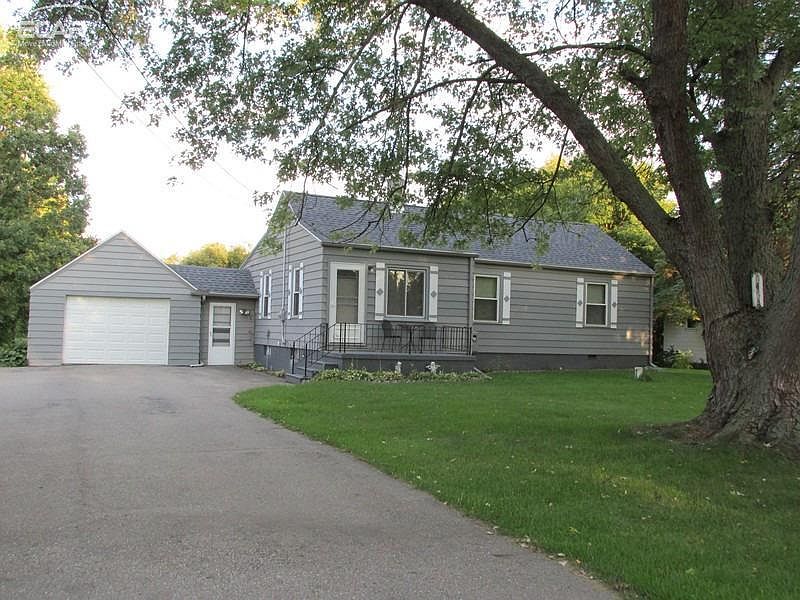 1st image of 1454 Ives Ave