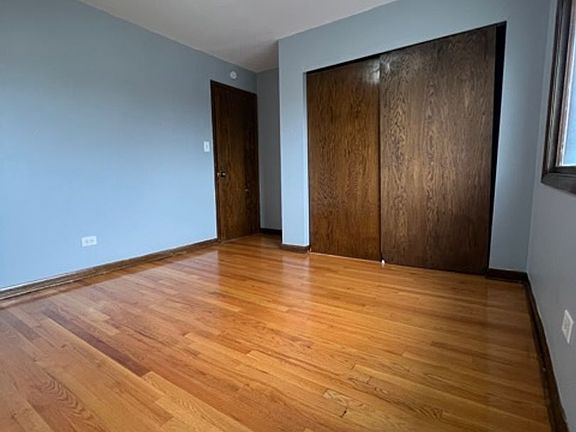 4th image of 371 Yates Ave APT 9
