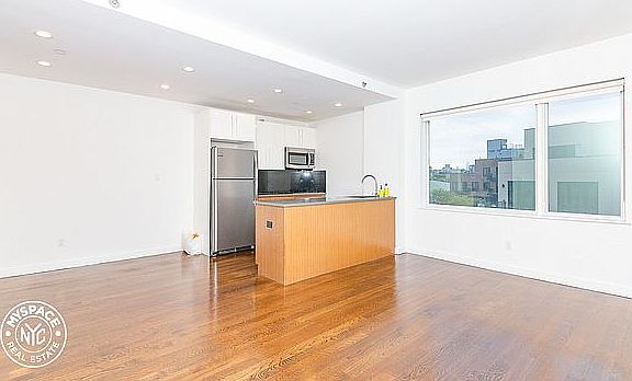 3rd image of 1209 Dekalb Ave APT 516