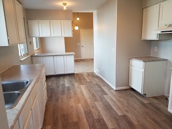 Kitchen, dining area