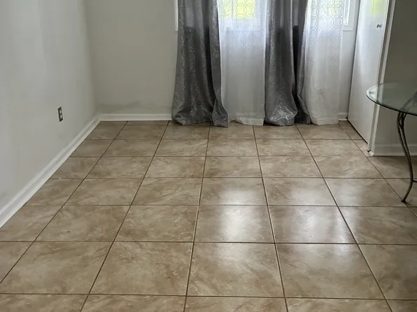 6433 Valley Brook Dr, Riverdale, GA 30274