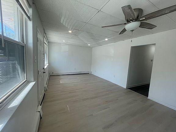 2nd image of 159 Cross Keys Rd APT E