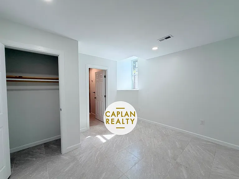 250 Fountain St #1 — Photo 3