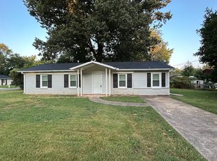 2912 Alhambra Dr SW, Huntsville, AL 35805