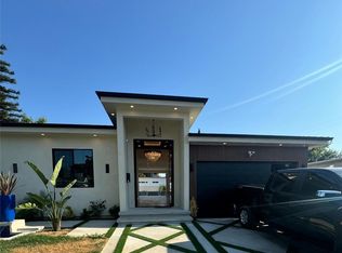 6430 Longridge Ave, Van Nuys, CA 91401