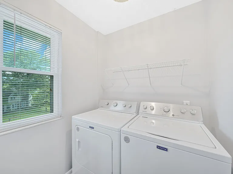 7540 Chatham Cir — Photo 28