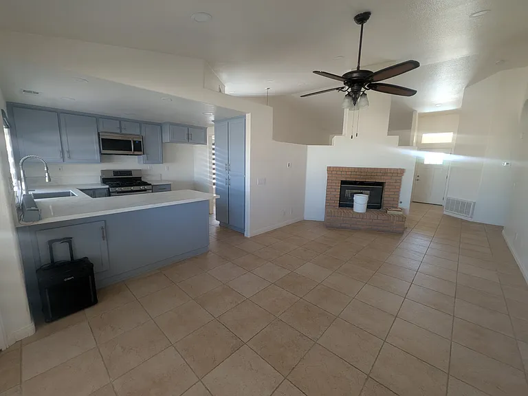 583 Wild Rose Ln — Photo 7