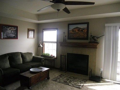 2nd image of 1023 Dakota Ln