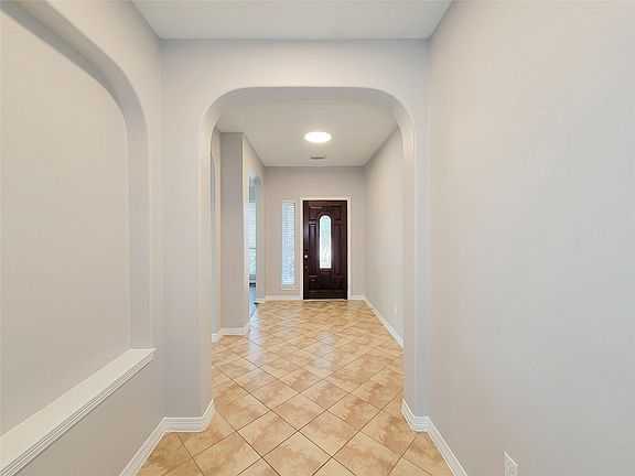 5th image of 17207 Mossbriar Ln