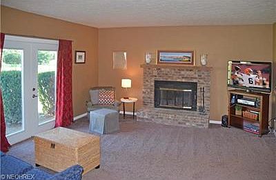 3rd image of 19097 Bennington Dr