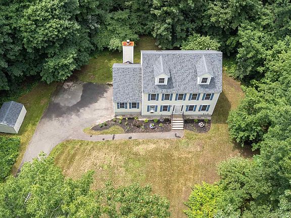 3rd image of 9 Hastings Dr