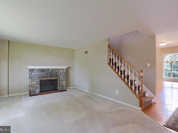 3rd image of 1513 Sunset Ave