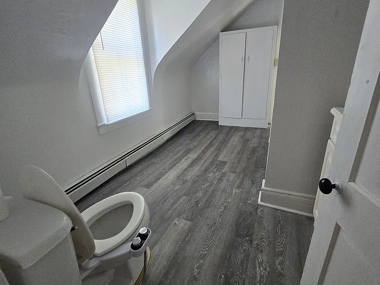 3 Keeble St #B — Photo 23