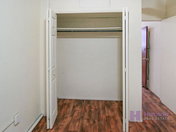 5th image of 3052 23rd St APT 1B