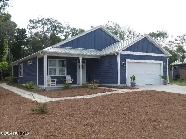 114 Evergreen Lane, Pine Knoll Shores, NC 28512
