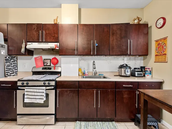 285 Lincoln Avenue image 17 of 36