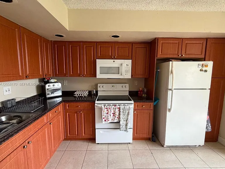 8600 SW 133rd Avenue Rd #314 — Photo 10