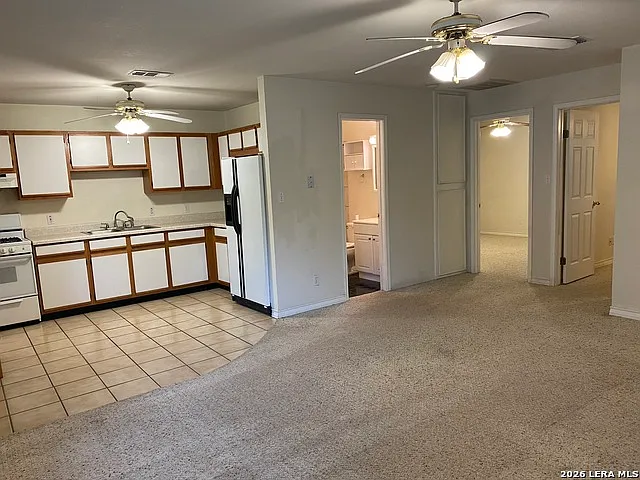 570 Beverly Ln — Photo 5