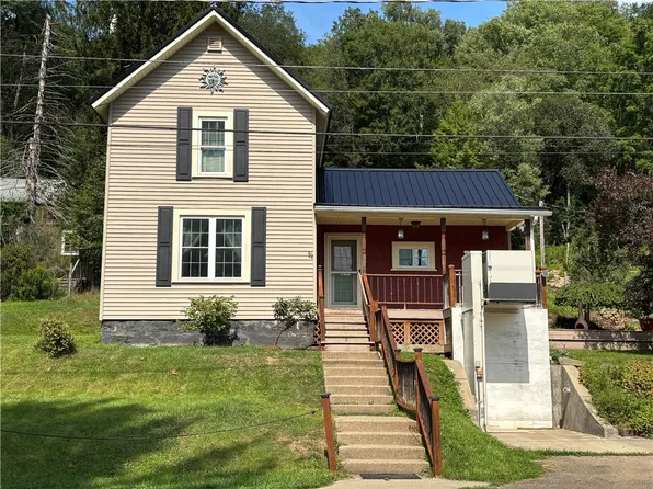 16 Church St, Ludlow, PA 16333