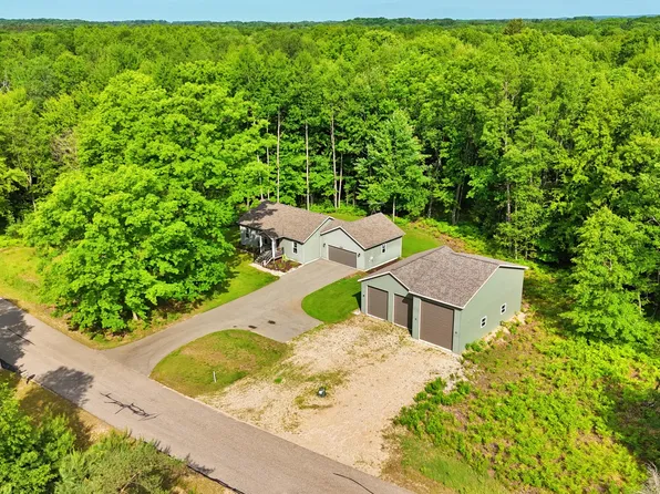 6076 Cedar Trce, Stanwood, MI 49346
