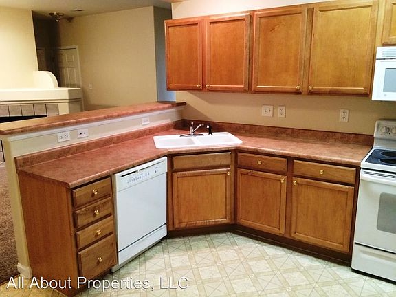 5th image of 5151 29th St Unit 1204