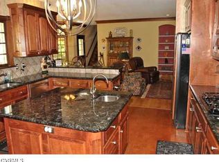 14511 W Salisbury Rd, Midlothian, VA 23113