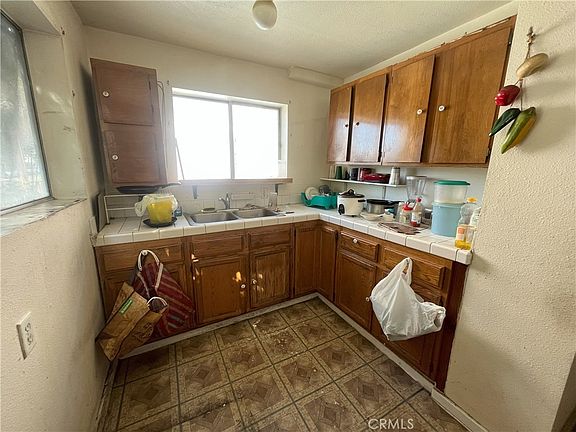 2nd image of 2312 Lincoln Park Ave