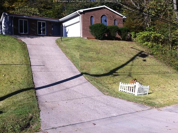 4th image of 154 Oakmont Dr