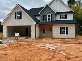 304 Fulton Rd, Advance, NC 27006