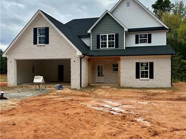 304 Fulton Rd, Advance, NC 27006