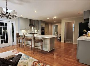 296 Laurel Ln, Roswell, GA 30076