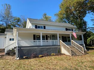 947 S Charles G Seivers Blvd, Clinton, TN 37716