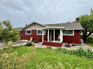 1301 D St, Springfield, OR 97477