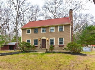 34 Holmes St, Rehoboth, MA 02769