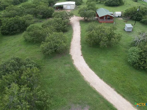 543 Morris Town Rd, Victoria, TX 77905