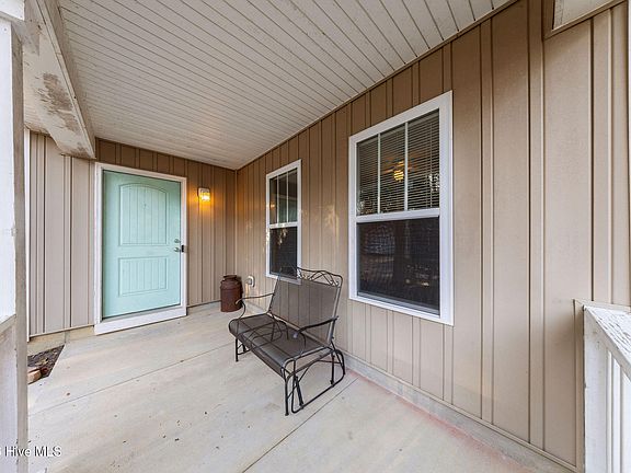 4th image of 9112 Arden Road NE