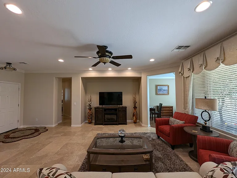 3658 N Princeton Ct — Photo 6