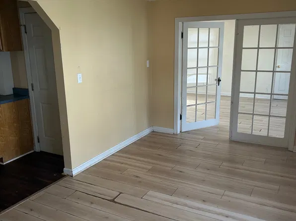 79-81 N Main St #3, Webster, MA 01570