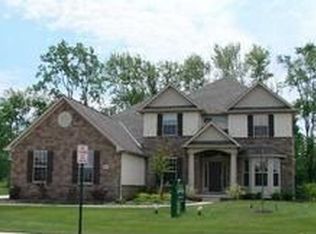 2448 Alum Crossing Dr, Lewis Center, OH 43035