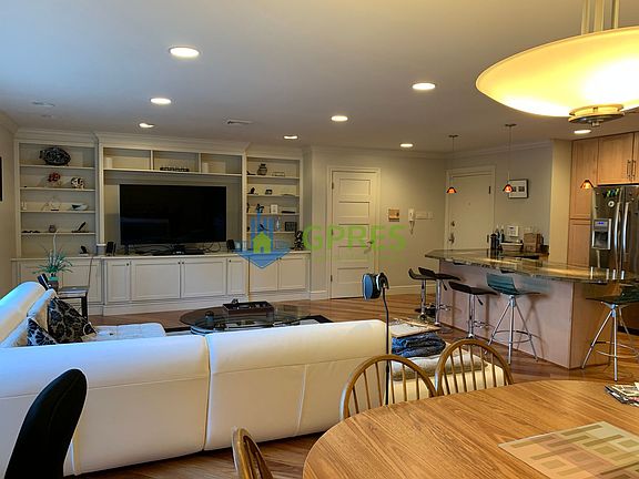 5th image of 5425 5th Ave APT 105