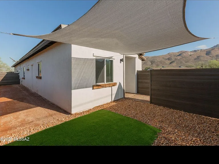 4705 N Melpomene Way #2 — Photo 2