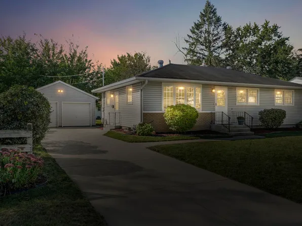 260 E Lincoln St, Oregon, WI 53575
