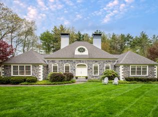 3 Penhollow Ln, Hampton Falls, NH 03844