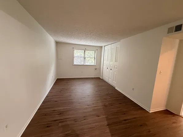 230 Wakefield Rd APT A, Hagerstown, MD 21740