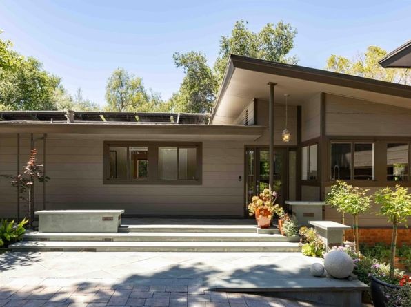 (undisclosed Address)