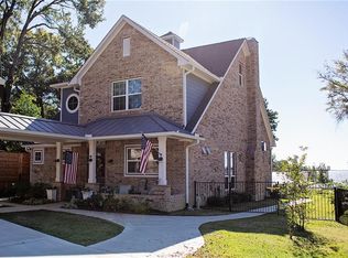 117 Waterfront Dr, Mabank, TX 75156