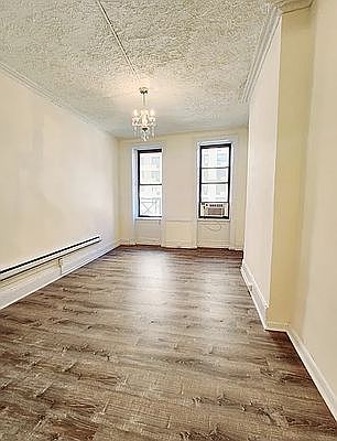 1st image of 1452 2nd Ave APT 4