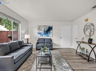 1092 Spring Valley Cmn, Livermore, CA 94551